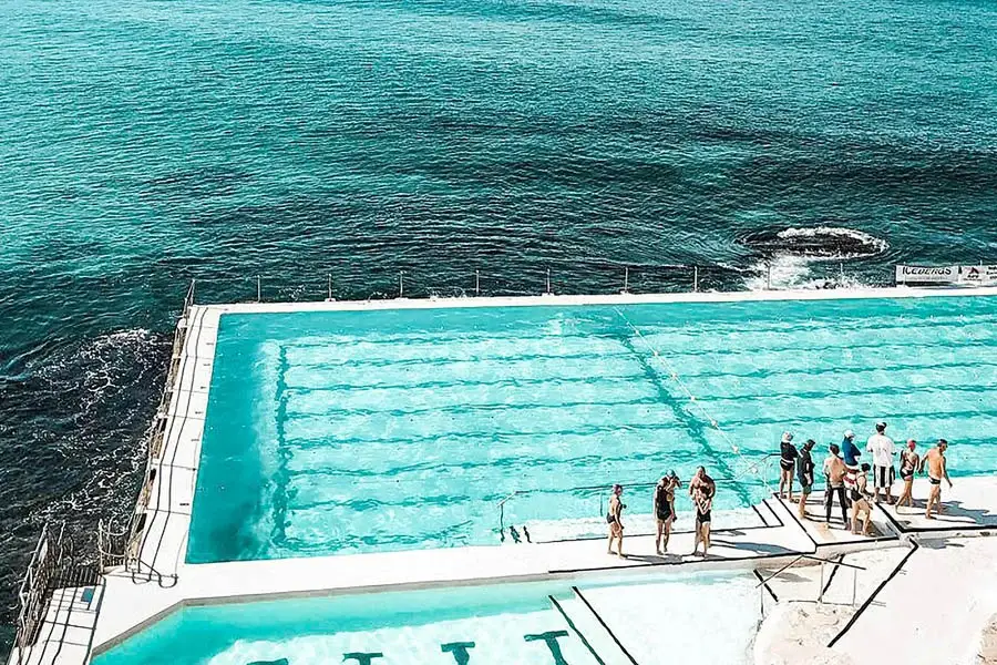 enclosed pop up gazebo